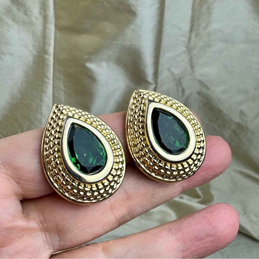 Vintage Gold Tone Diva Clip On Earrings Green Foil Backed Rhinestones